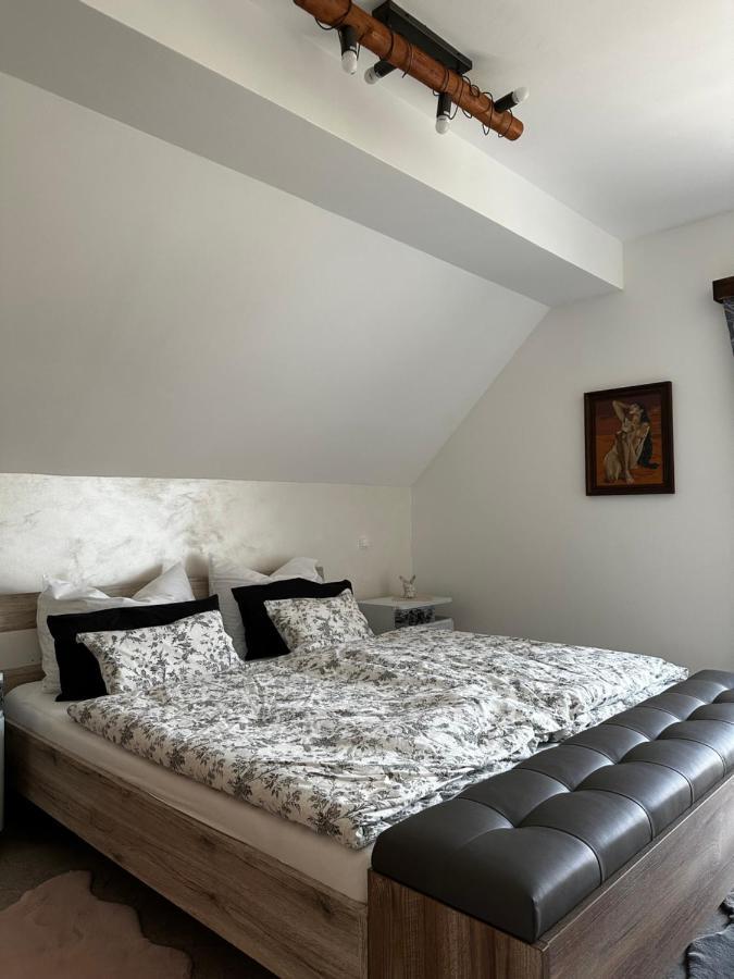 Apartamento Hisa Sreco Begunje na Gorenjskem Exterior foto